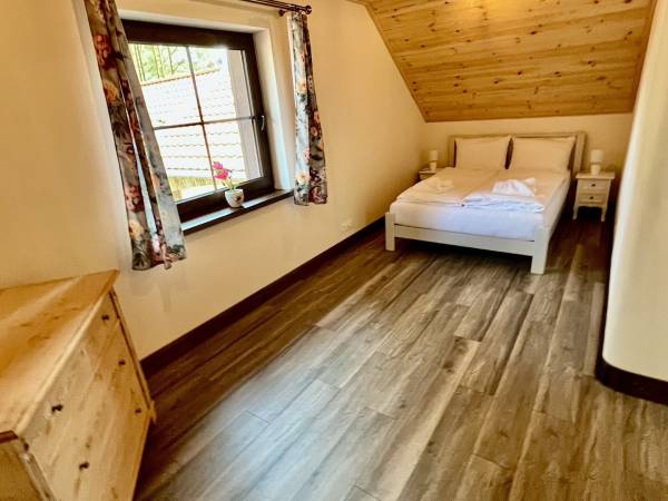 Dworek Wdzydze - Domki i Apartamenty