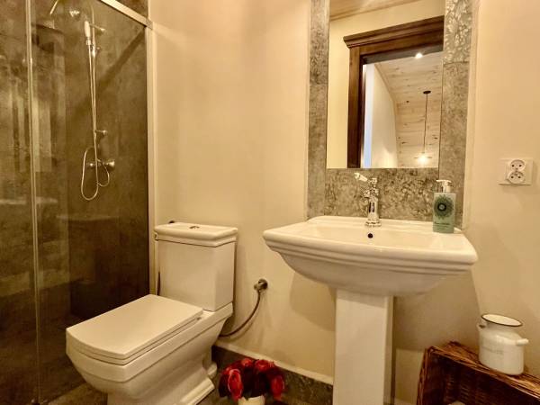 Dworek Wdzydze - Domki i Apartamenty