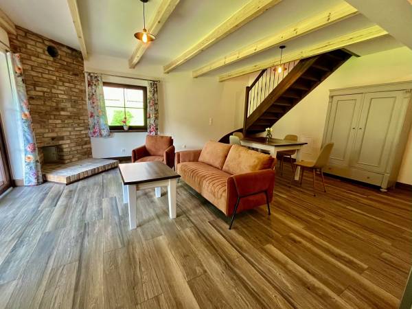 Dworek Wdzydze - Domki i Apartamenty