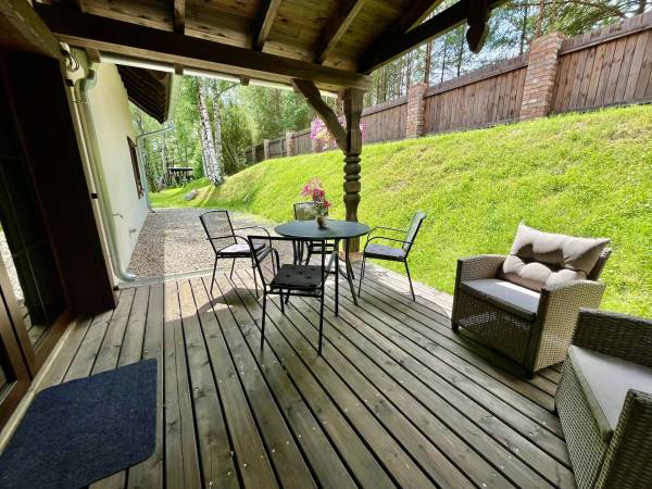 Dworek Wdzydze - Domki i Apartamenty