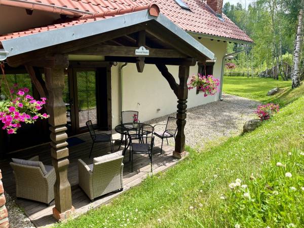 Dworek Wdzydze - Domki i Apartamenty