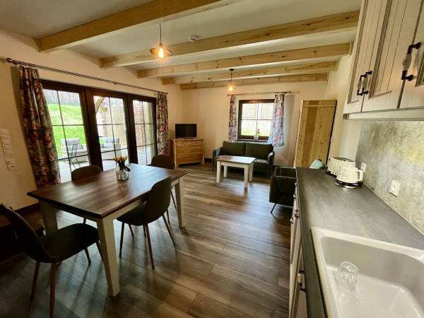 Dworek Wdzydze - Domki i Apartamenty