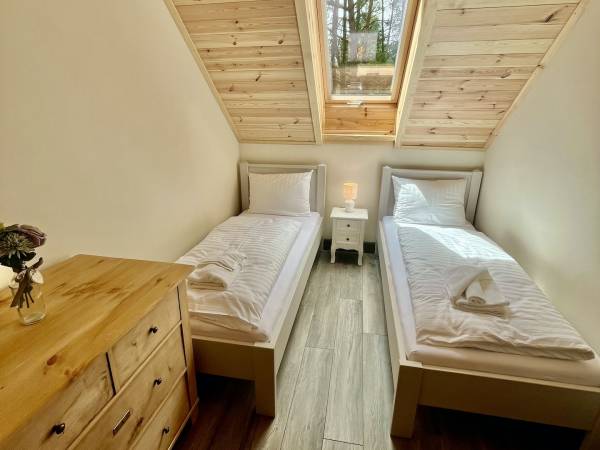 Dworek Wdzydze - Domki i Apartamenty