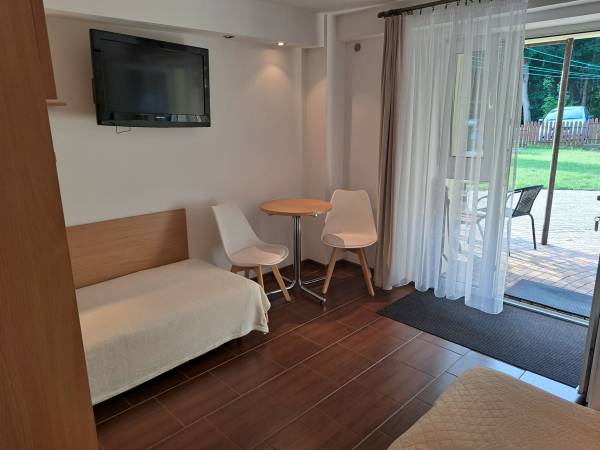 Pokój nr 02 z własnym wejściem z ogrodu