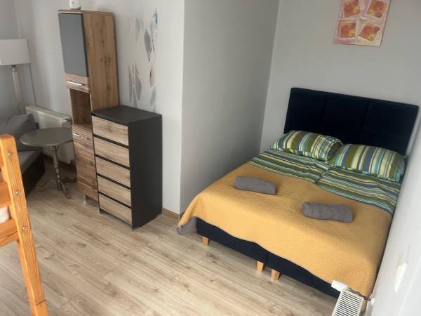Apartament na parterze pokój nr 1