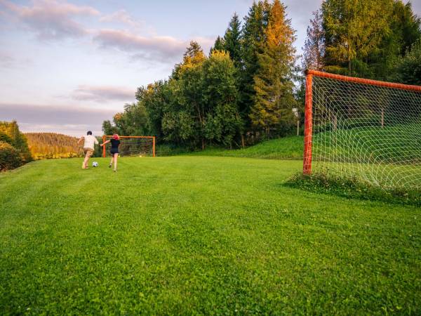 Duże boisko do piłki nożnej