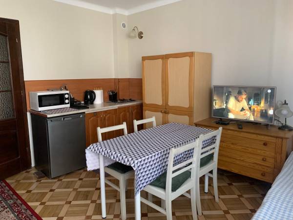 Pokój czteroosobowy z aneksem