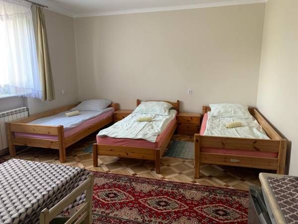 Pokój czteroosobowy z aneksem