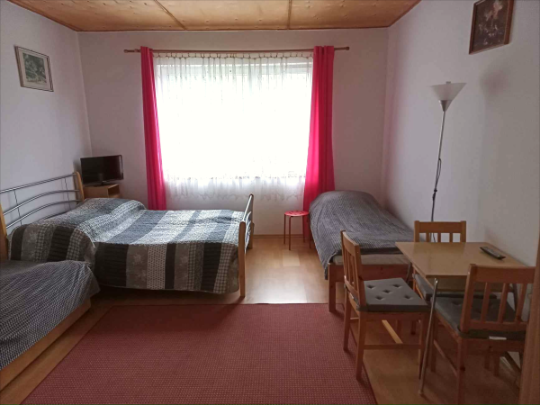 Pobierowo noclegi nad morzem - Pokoje gościnne u Lucyny, - pokój 4 osobowy z łazienką