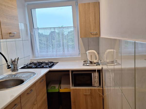 Kuchnia wspólną dla 4 pokoi na piętrze domu