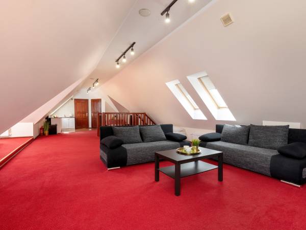 Willa Karmazynowa Przystań