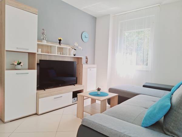 Enelani Apartamenty - tuż obok Trogiru!