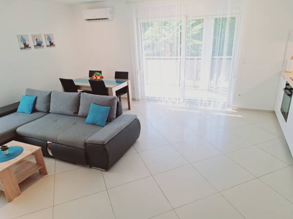 Enelani Apartamenty - tuż obok Trogiru!