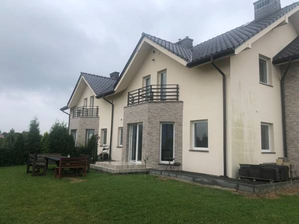 NIEZAPOMINAJEK 7 - POKOJE GOŚCINNE w LEGNICY