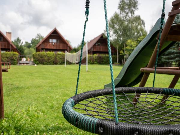 Duży plac zabaw, miejsce rekreacji