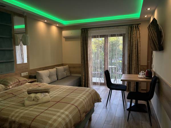 Pokoje i Apartament Asenata