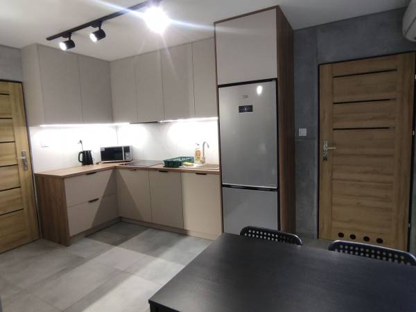 KINGASERWIS Pokoje do wynajęcia