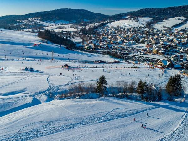 Panorama Master-ski w tle nasz obiekt u Krysi i Jasia