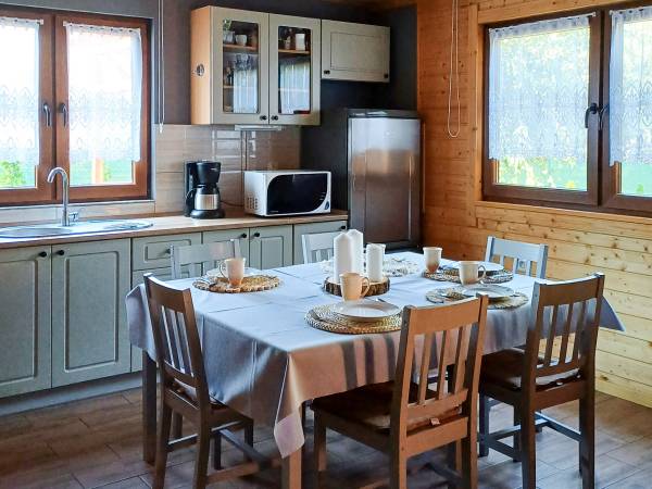 Dom nr 2 kuchnia z jadalnią