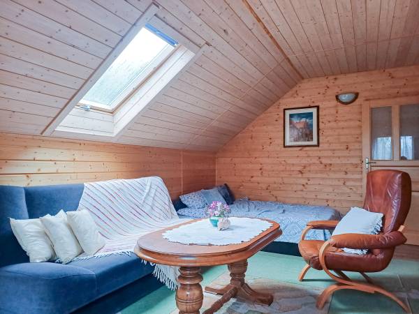 Dom nr 2 duża sypialnia na piętrze