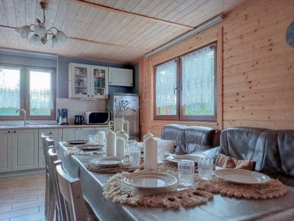 Dom nr 2 kuchnia z jadalnią