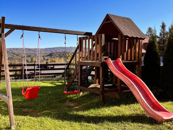 Solina Domki Całoroczne - "Solińskie Wzgórze"