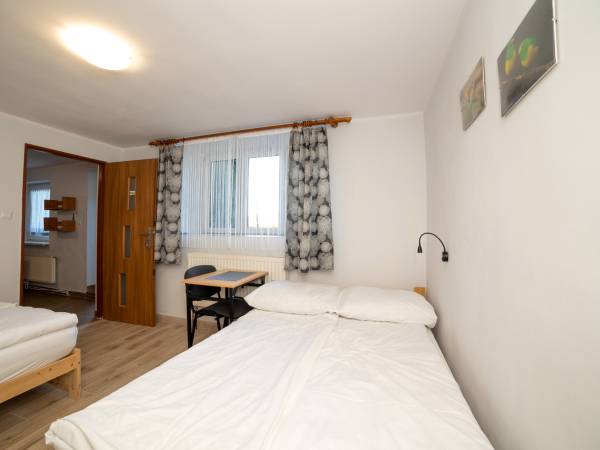 PARTER - Pokój nr 1 (4 osobowy)