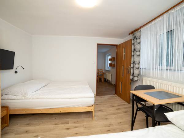 PARTER - Pokój nr 1 (4 osobowy)