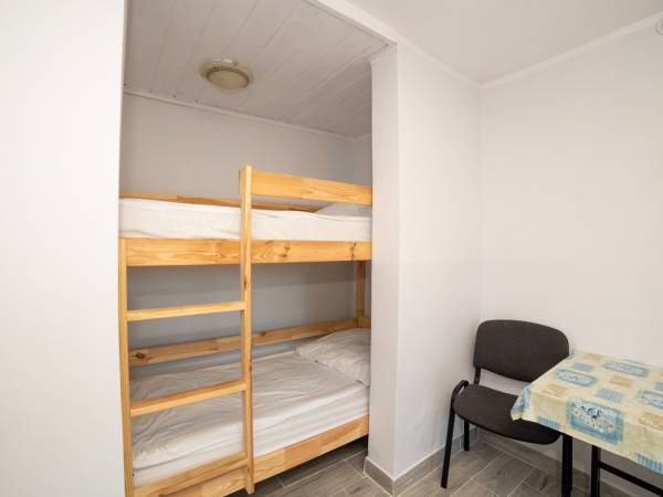 PARTER - Pokój 2 (4osobowy)