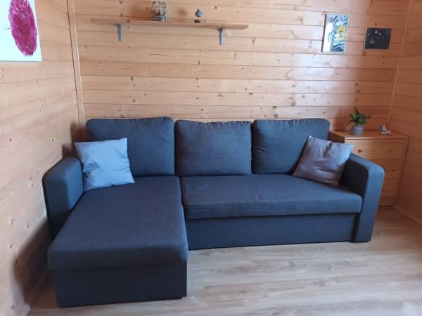 Salonik z rogówką spania dla 2 osób