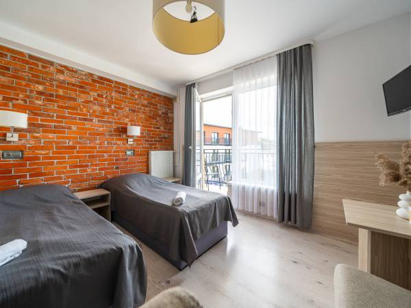 Max - Mielno Apartamenty Pokoje Domki Restauracja