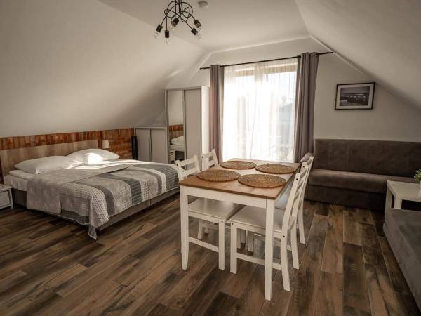 Apartament jednopokojowy na piętrze 