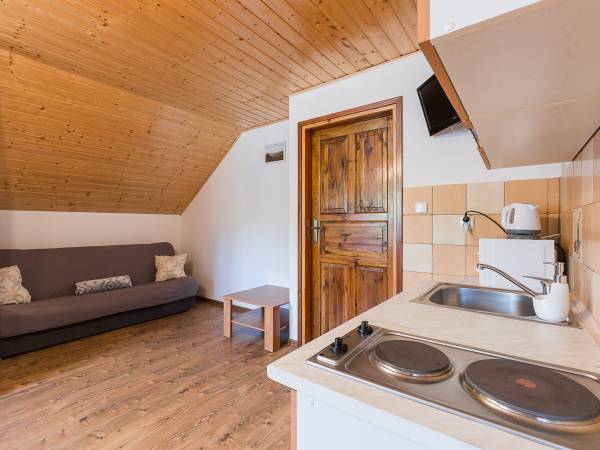 Apartament 2/4 salon