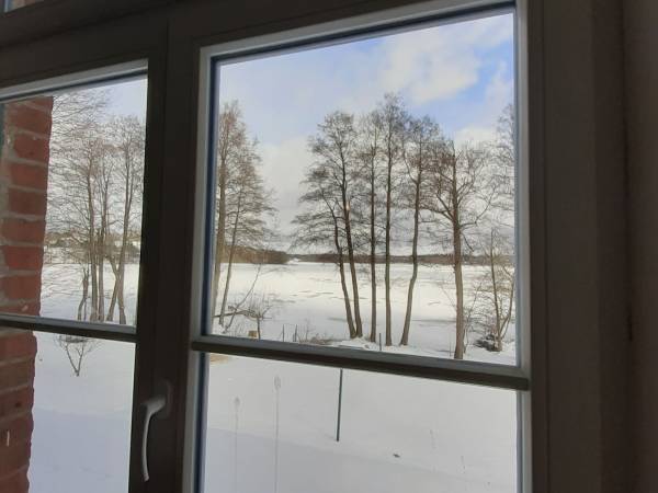 Czarna Jachta - Na szlaku legend. Pokoje nad jeziorem. 