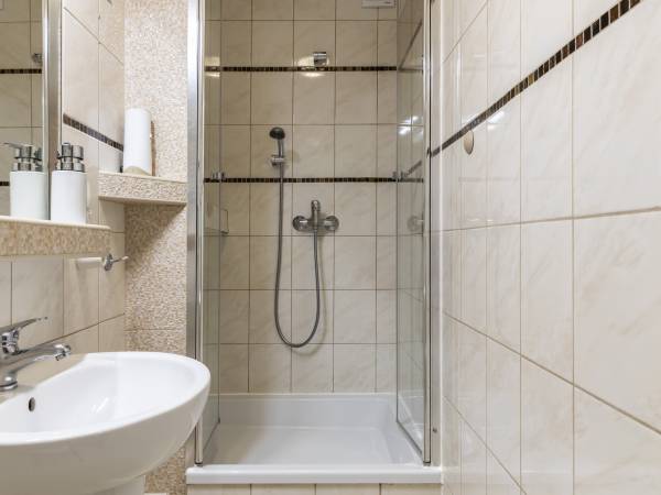 Łazienka pokój 4-osobowy