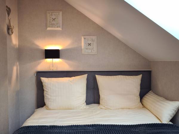 łóżko małżeńskie 180/200 materac WELLPUR GOLD F85