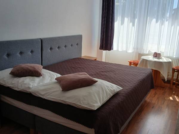 pokój 12 /dwuosobowy