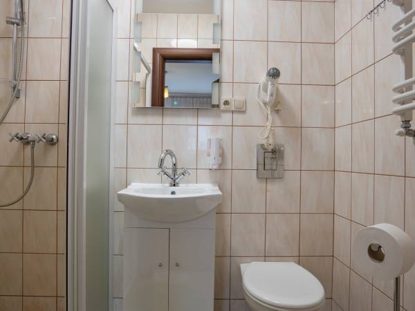 ŁAZIENKA-POKÓJ nr. 4