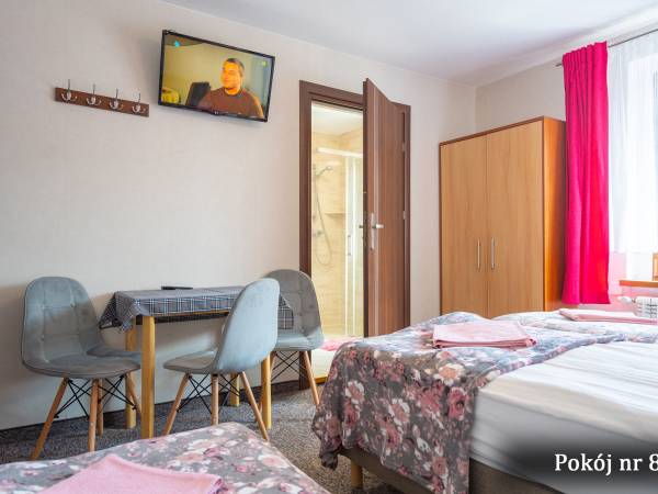 POKÓJ nr. 8