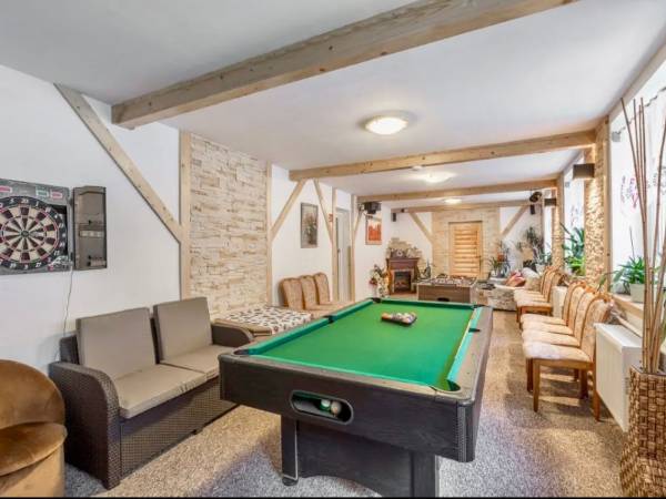 Bilard i piłkarzyki / świetlica/