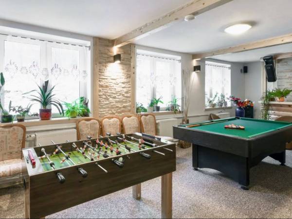 Bilard i piłkarzyki / świetlica/