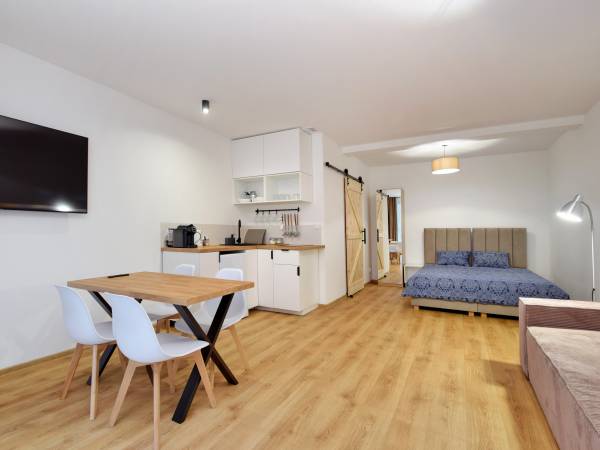 apartament nr3,4 od strony podwórka