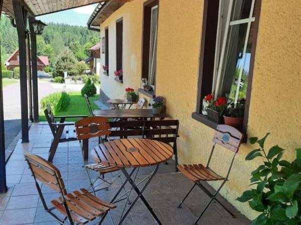 Taras przed wejściem