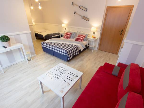 Pokój z aneksem kuchennym