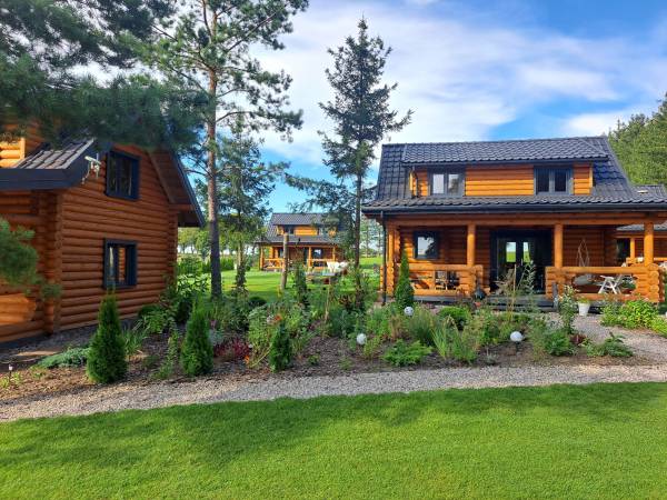 Domki nad jeziorem Silec z własną linią brzegową