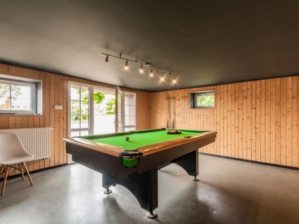 Bryza Jantar Domki z kominkami & Apartamenty z sauną