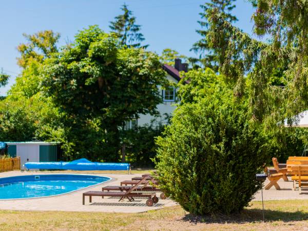 Bryza Jantar Domki z kominkami & Apartamenty z sauną