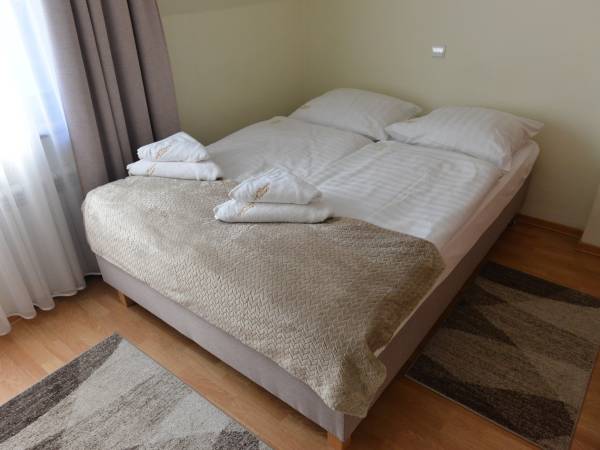 Gabi Cocktail Bar i wynajem pokoi