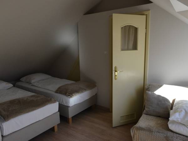 Gabi Cocktail Bar i wynajem pokoi