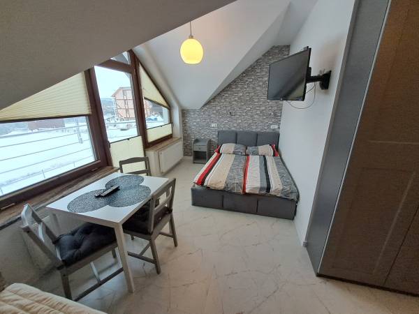 Pok. 1 - 3 osobowy z kuchnią